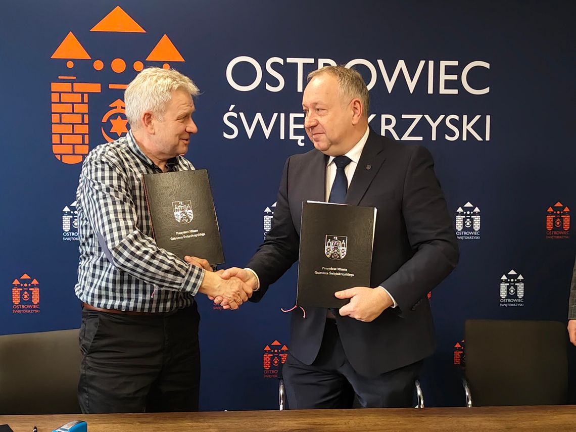 Podpisano umowę na przebudowę Osadowej 5. Powstanie 11 mieszkań, w tym parter dostosowany dla osób z niepełnosprawnością