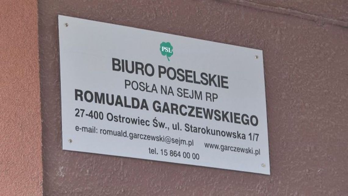 Poseł Garczewski otworzył biuro w Ostrowcu