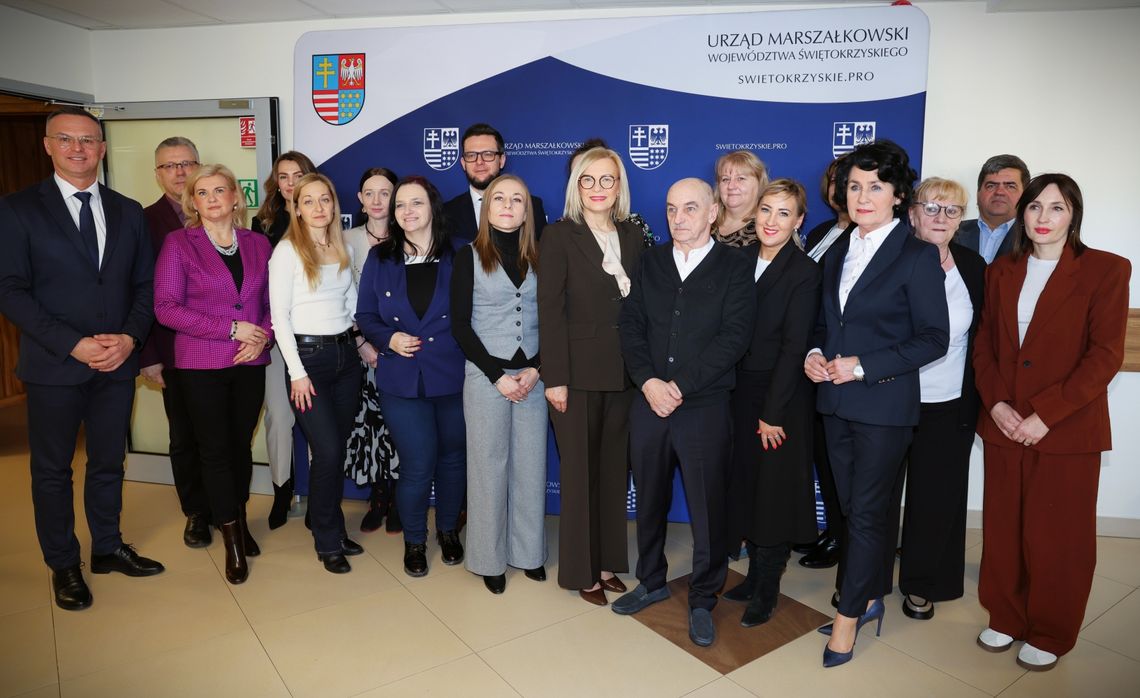 Powołano pierwsze w Polsce formalne gremium dla pieczy zastępczej Powołano pierwsze w Polsce formalne gremium dla pieczy zastępczej