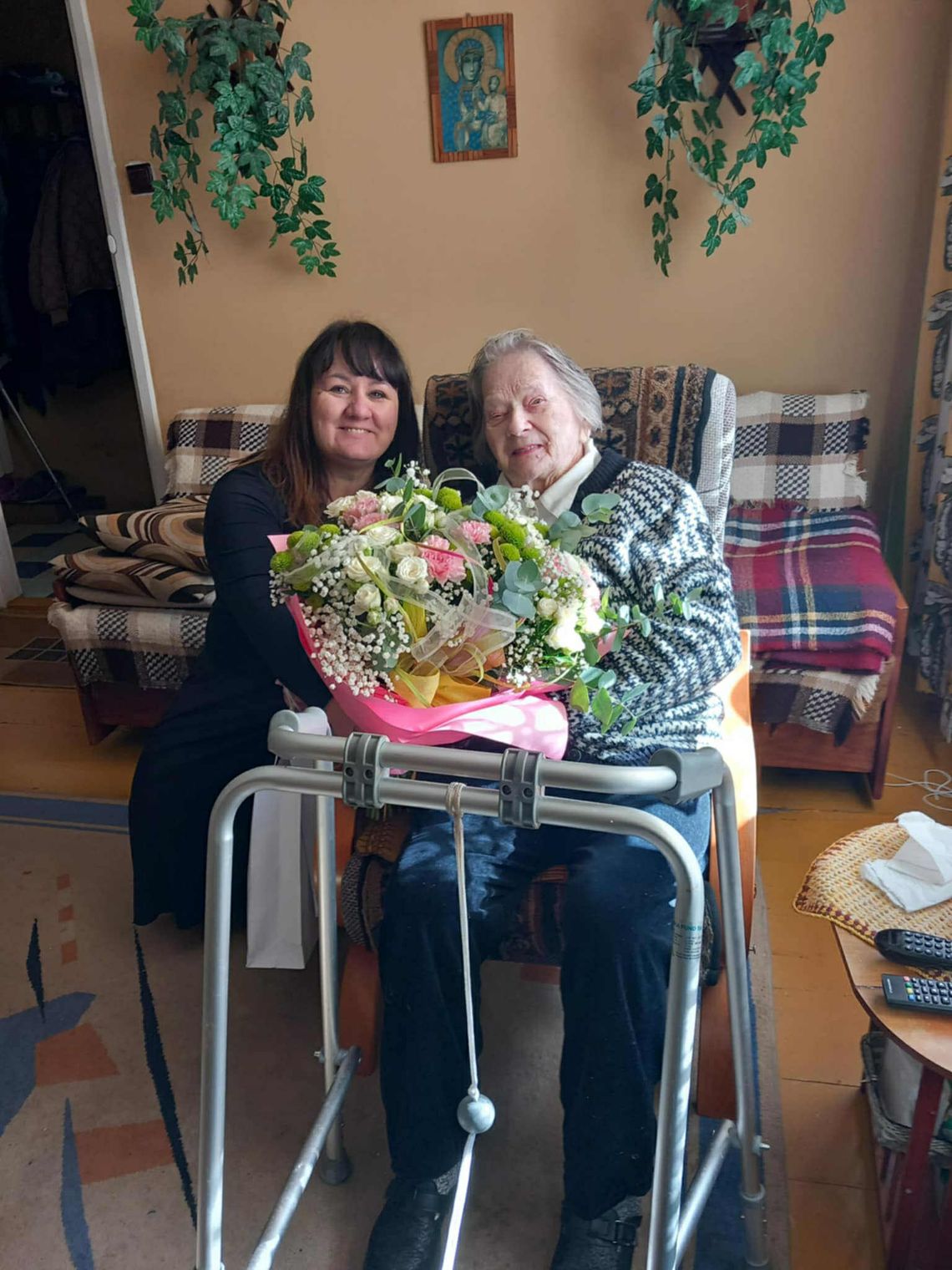 Setne urodziny pani Teresy Karpierz. Były życzenia i gratulacje