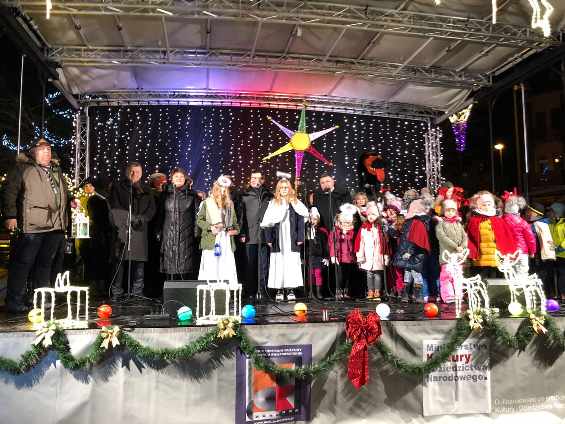 Spotkanie wigilijne na ostrowieckim Rynku