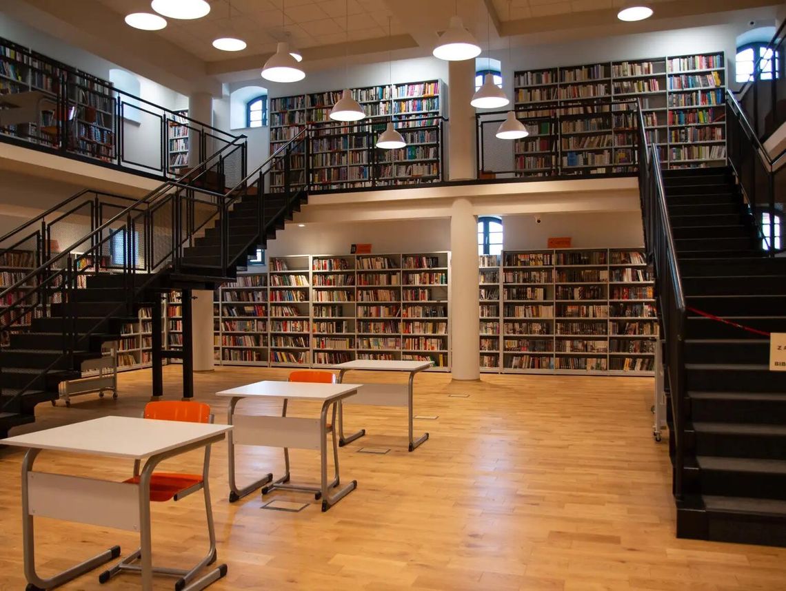 Spotkanie z Katarzyną Bareją: Odkryj tajemnice twórczości autorki