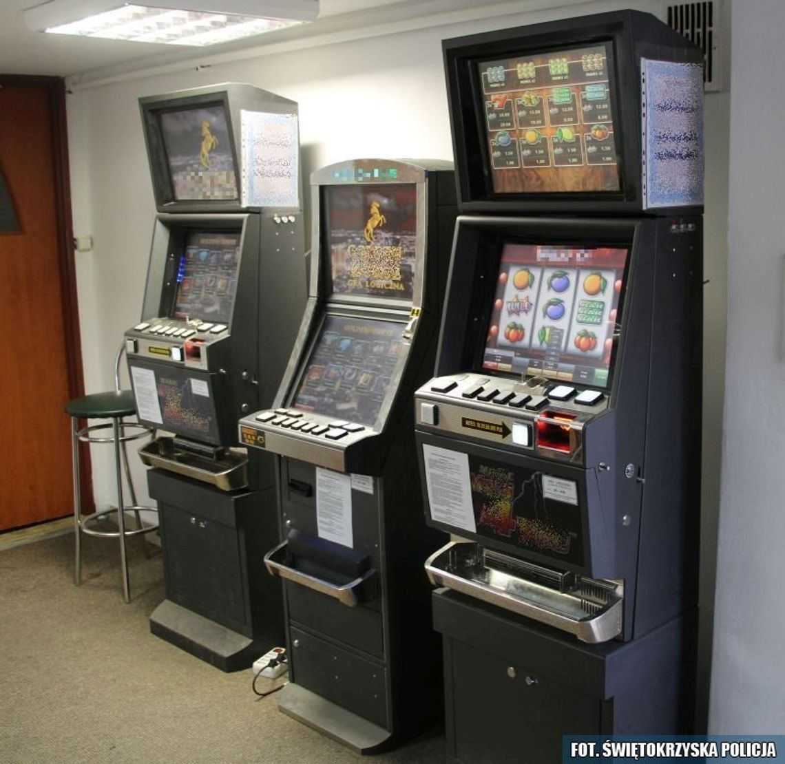 STASZÓW: Nielegalne automaty do gier