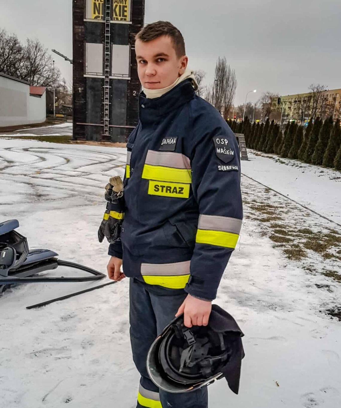 Strażak i pielęgniarz walczy z ostrą białaczką - prośba o pomoc dla Damiana