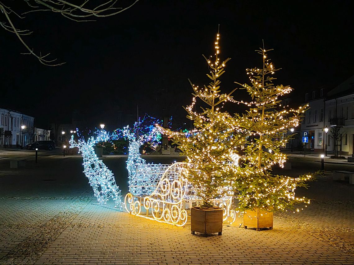 Sylwester Miejski w Opatowie 2025/2026 Plakat zapraszający na Sylwestra Miejskiego w Opatowie
