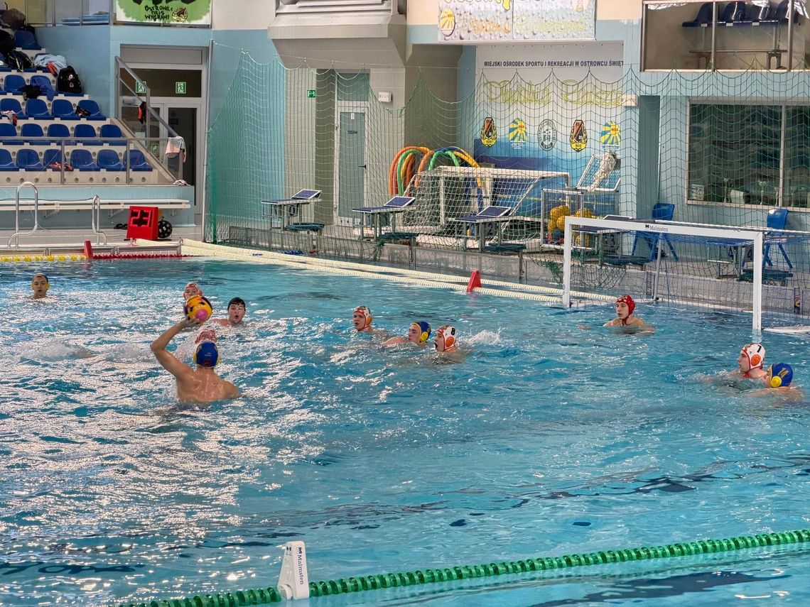 Trzy dni pod znakiem waterpolo. Juniorzy pokazali się z dobrej strony Trzy dni pod znakiem waterpolo. Juniorzy pokazali się z dobrej strony