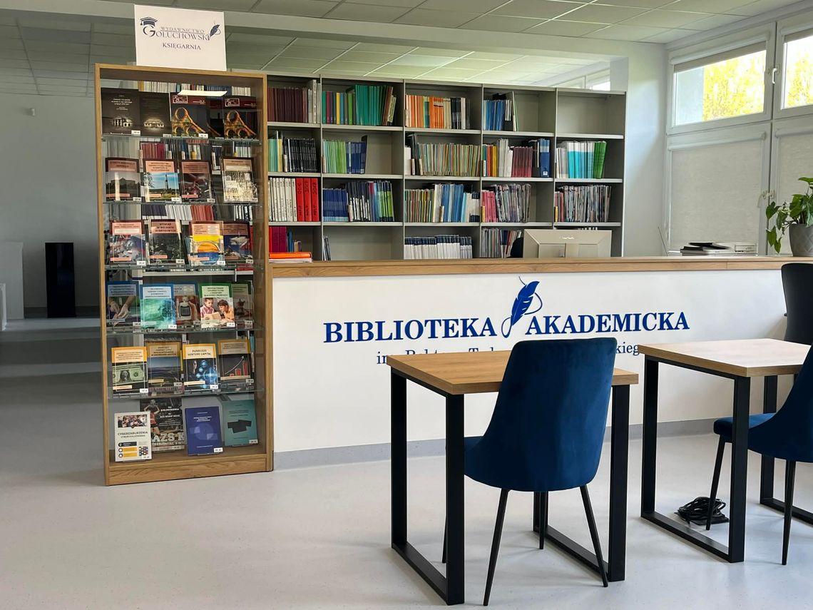 W bibliotece więcej książek i nowe strefy dla studentów