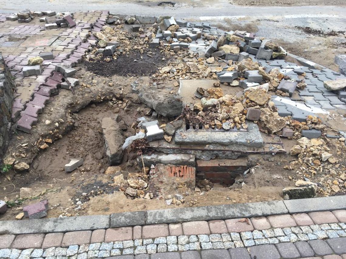 Zniszczenia po burzy w  Bałtowie i okolicach 