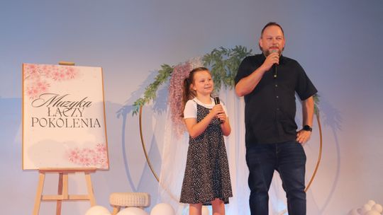 II Międzyszkolny Konkurs Piosenki "Muzyka łączy pokolenia"