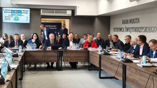 Trwa XLIII sesja Rady Miasta Ostrowca Świętokrzyskiego