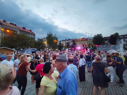 Roztańczony Rynek w Ostrowcu Świętokrzyskim