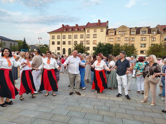 Roztańczony Rynek w Ostrowcu Świętokrzyskim