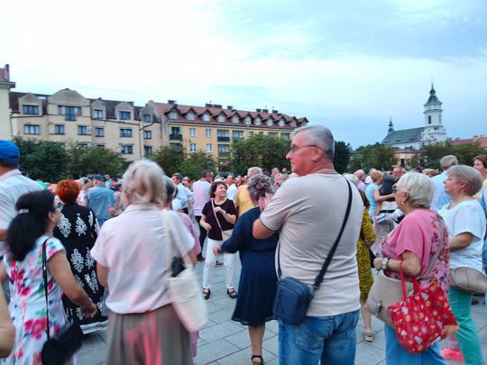Roztańczony Rynek w Ostrowcu Świętokrzyskim