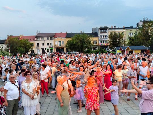 Roztańczony Rynek w Ostrowcu Świętokrzyskim