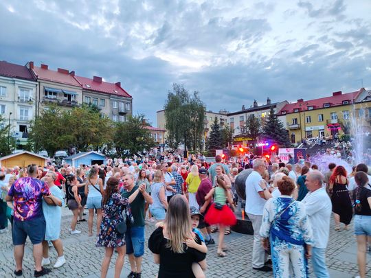 Roztańczony Rynek w Ostrowcu Świętokrzyskim
