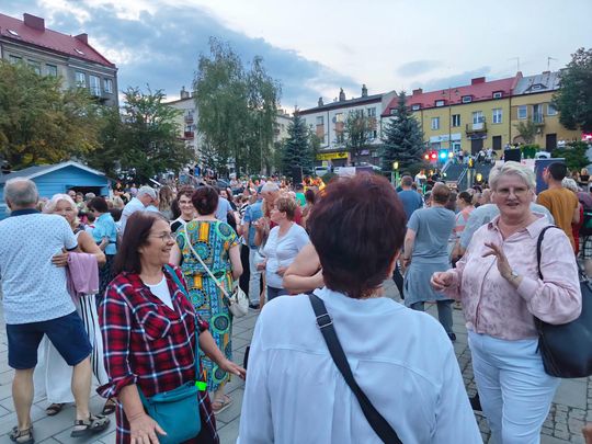 Roztańczony Rynek w Ostrowcu Świętokrzyskim