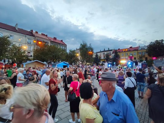 Roztańczony Rynek w Ostrowcu Świętokrzyskim