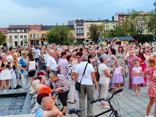 Roztańczony Rynek w Ostrowcu Świętokrzyskim
