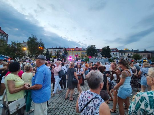 Roztańczony Rynek w Ostrowcu Świętokrzyskim
