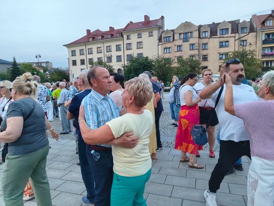 Roztańczony Rynek w Ostrowcu Świętokrzyskim