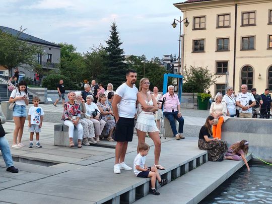 Roztańczony Rynek w Ostrowcu Świętokrzyskim