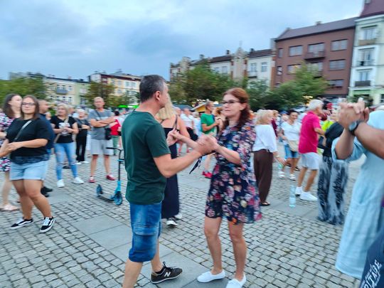 Roztańczony Rynek w Ostrowcu Świętokrzyskim